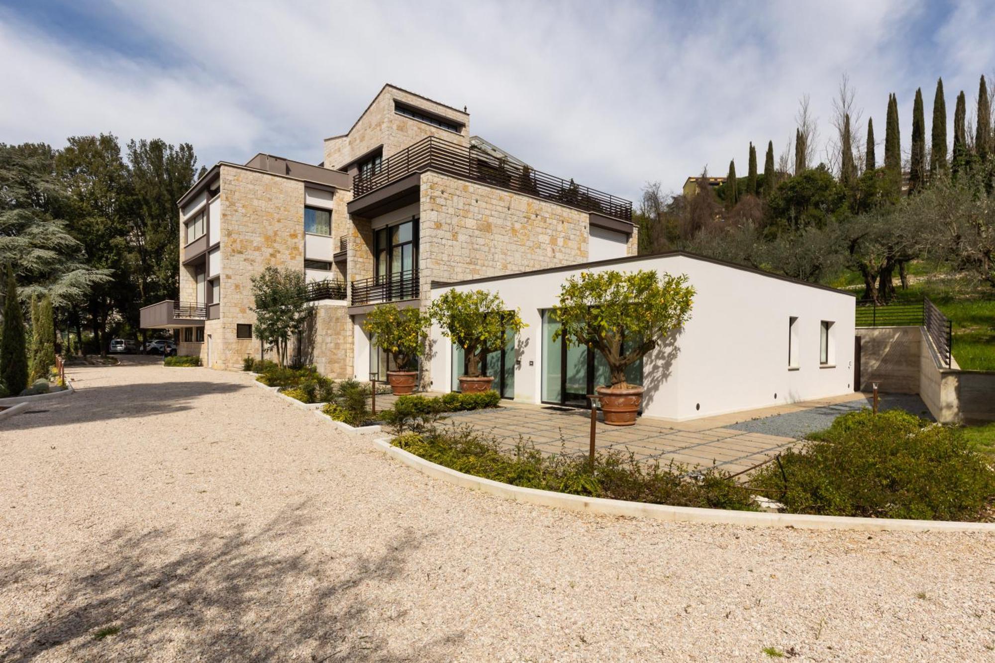 Exclusive Perugia Getaway - Apartments With Shared Pool & Parking Exterior foto